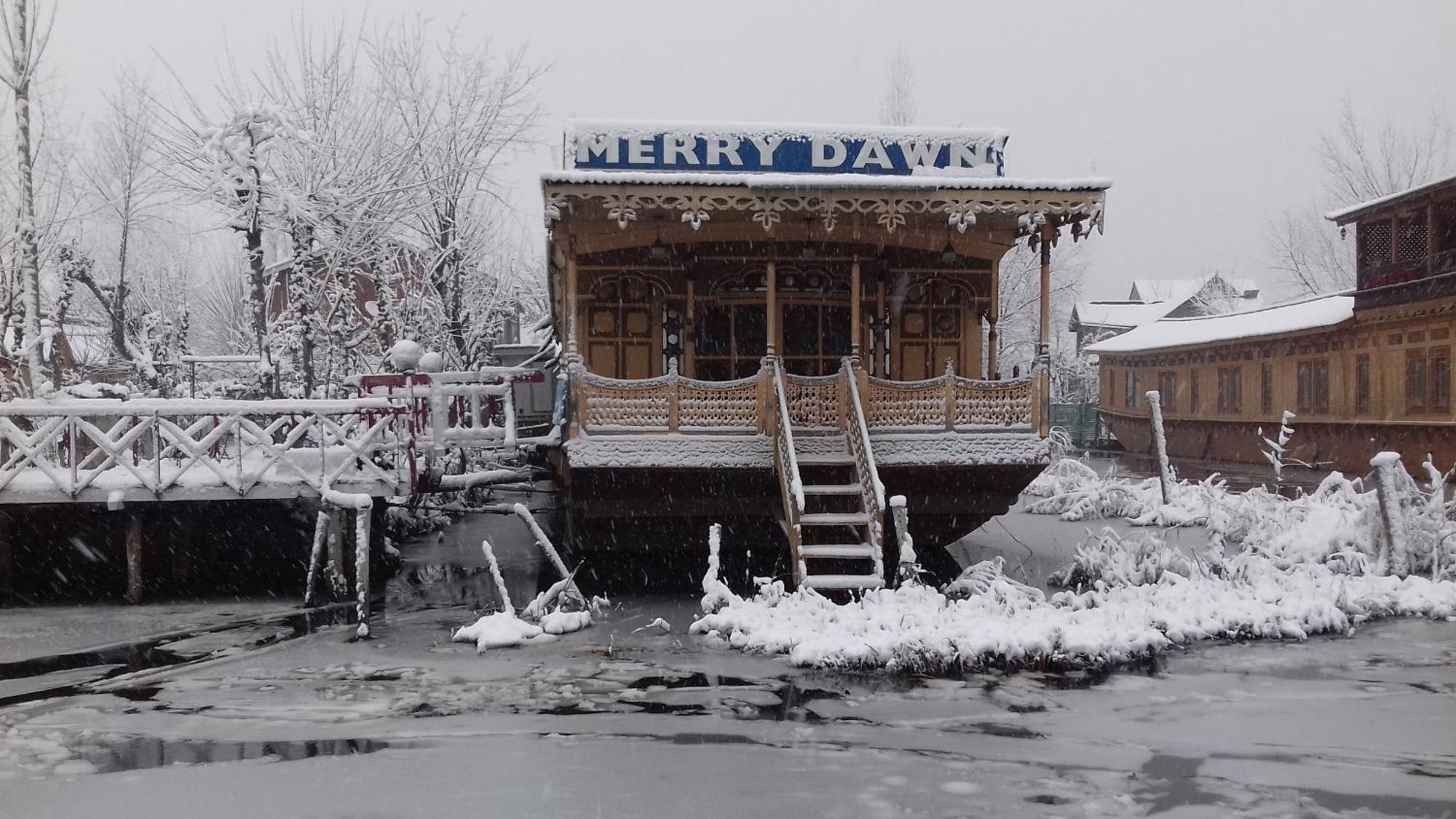 Merry Dawn Houseboat Srīnagar エクステリア 写真